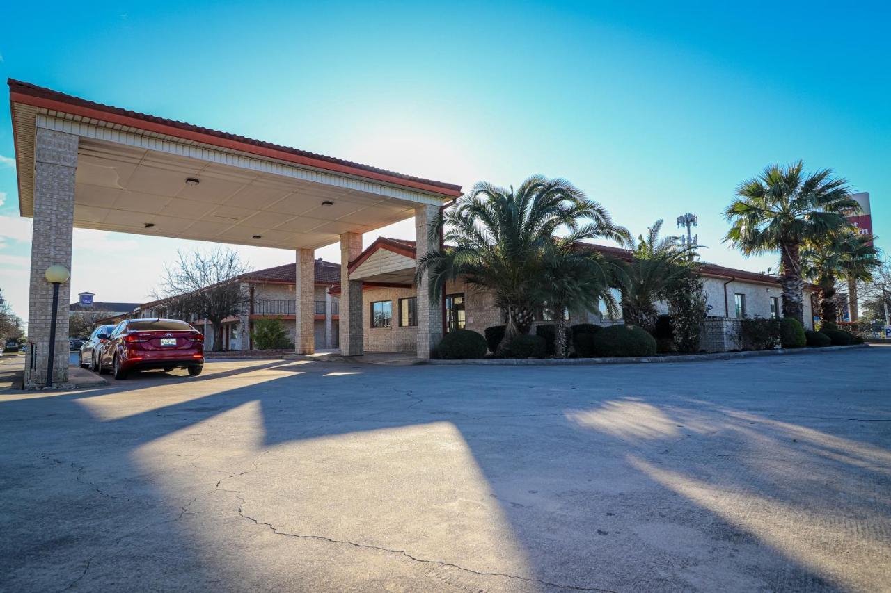 University Inn & Suites San Antonio Exterior foto